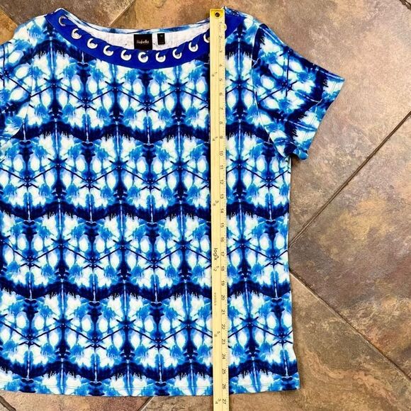 Rafaella Tye Dye Grommet Detail Short Sleeve Top 1X - Picture 5 of 9
